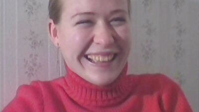 Pažiūrėk, ką radau miegantį ant sofos
