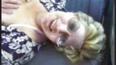 Karšta Milf Slowly Stripping Ir Teasing Su Jos Tvirtas Kūnu